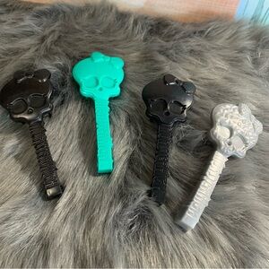 Monster High Brushes x4